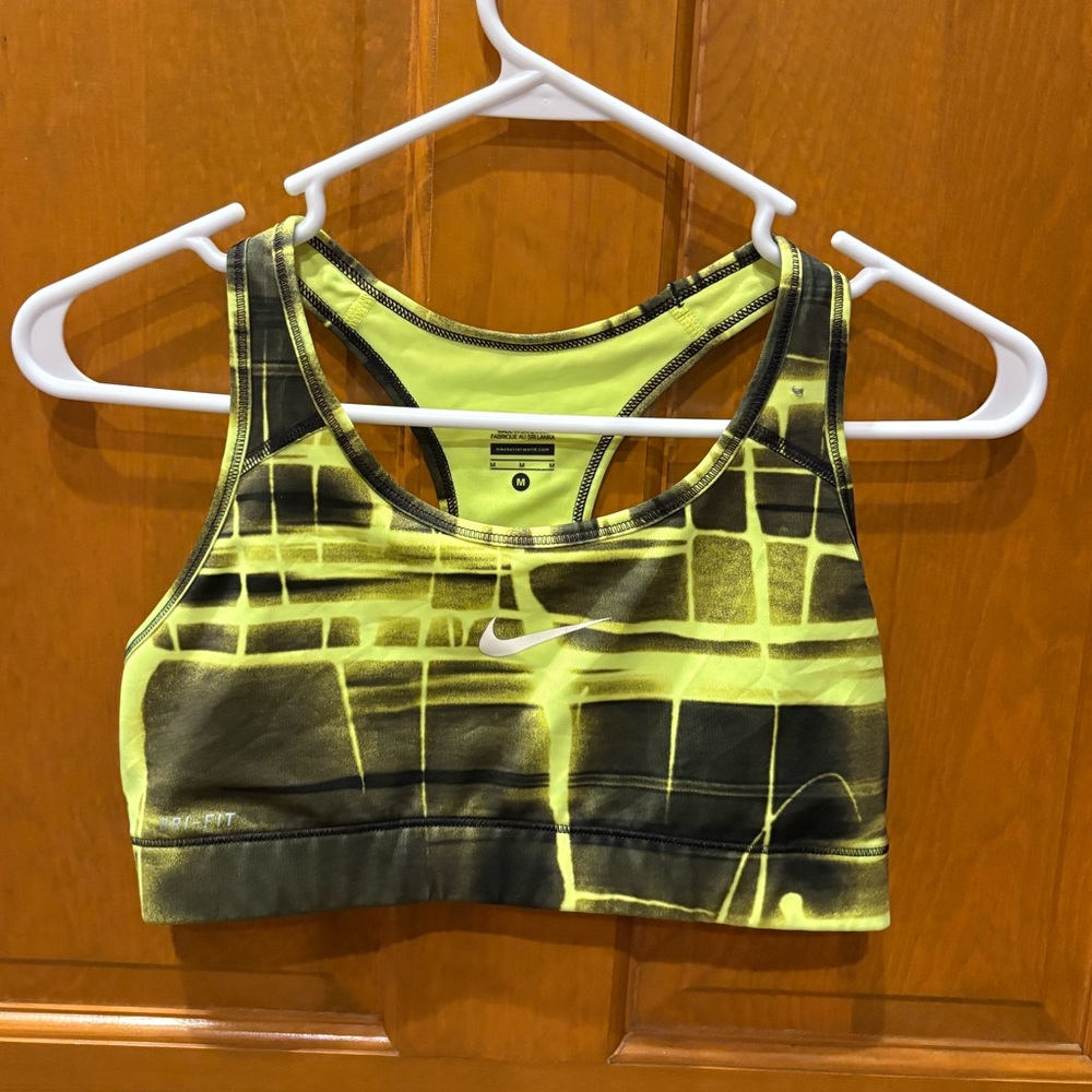 Nike Pro Women’s Sports Bra Green Neon & Black Size Medium